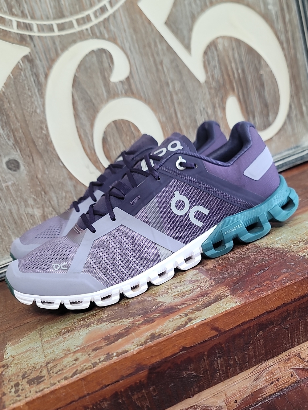 On Running Cloudflow "Violet/Tide" Wmns 9.5, Good Condition Fast Shipping - Picture 3 of 16